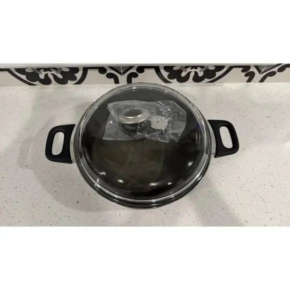 VTG Scanpan 2001+ Covered Low Dutch Oven 5 1/2 Quart Titanium Non-Stick Denmark - Picture 4 of 7